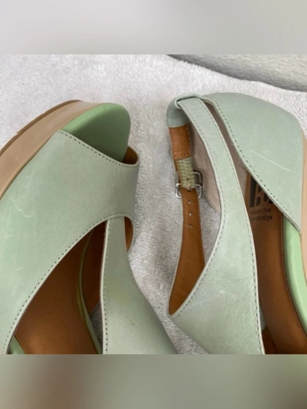 BC Footwear Women's Mint Green Tan Leather Platform Sandal Wedge Size 8.5 Boho